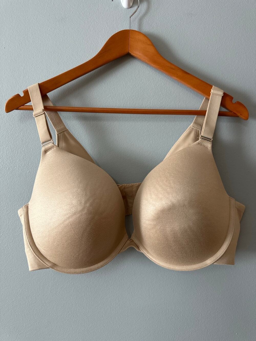 Cacique 42DD Nude T Shirt Bra Full Coverage Underwire Beige Smooth Comfort Bra